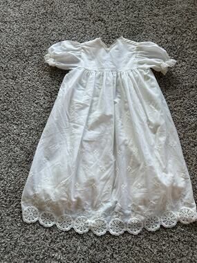 Vintage Baby Christening Gown Long Dress White Lace Eyelet OPEN BACK Baptism F26
